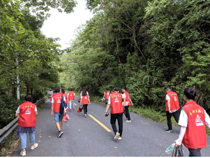 健康环保公益行 ——江西丰邦建设有限公司团建活动